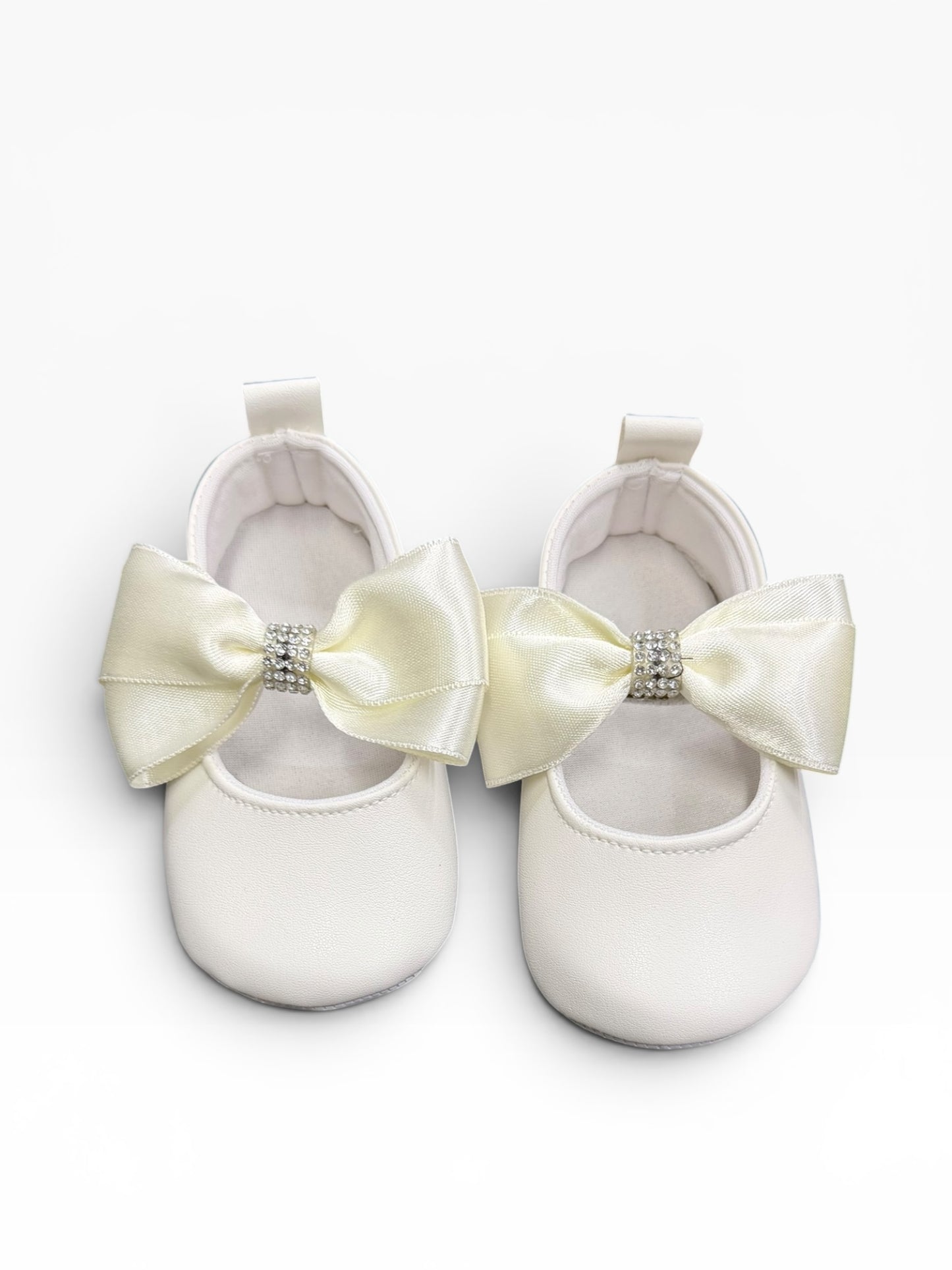 Pantofiori ivory pentru fetiță cu fundiță satinată și decor strălucitor