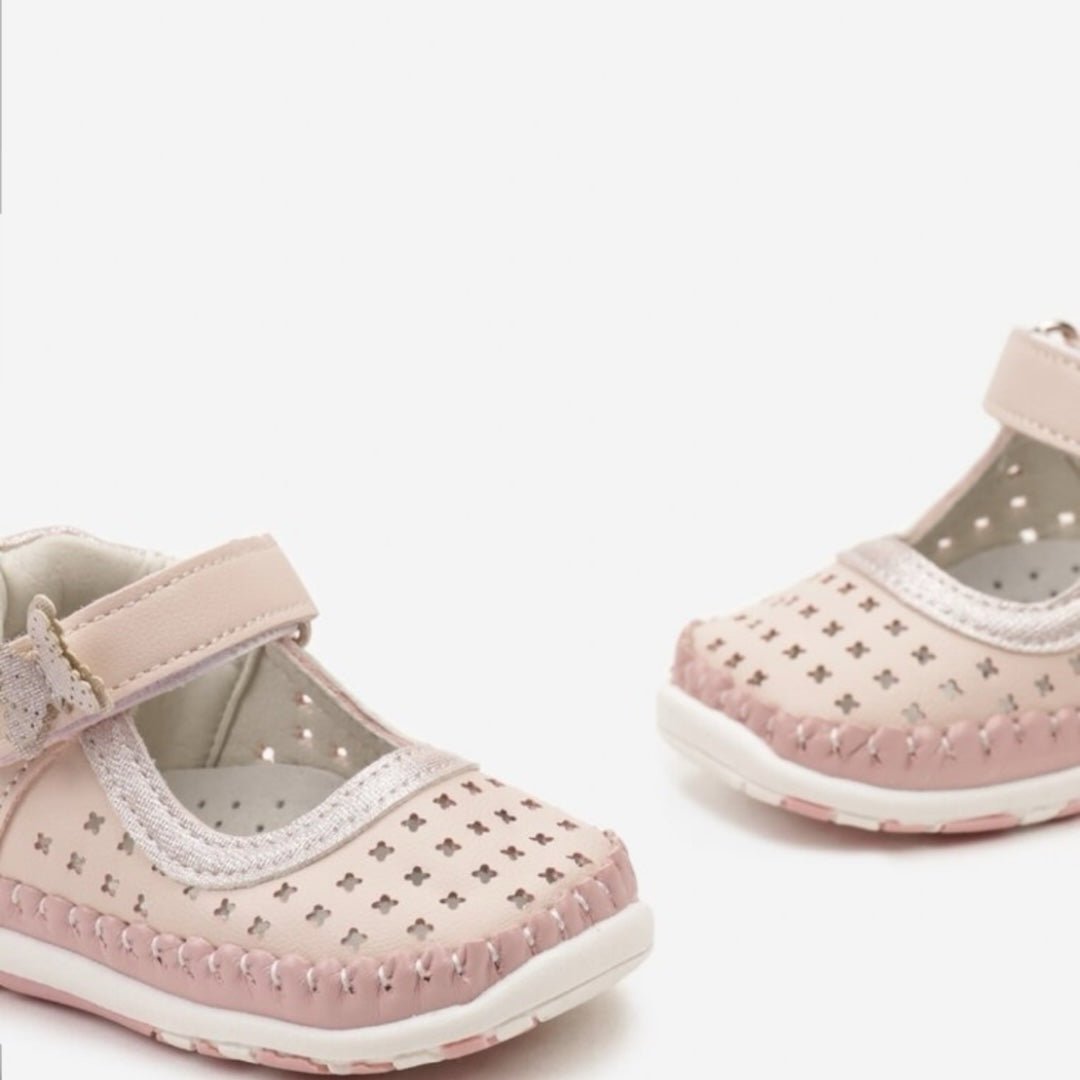 Pantofi perforați pink - Kids Magazin