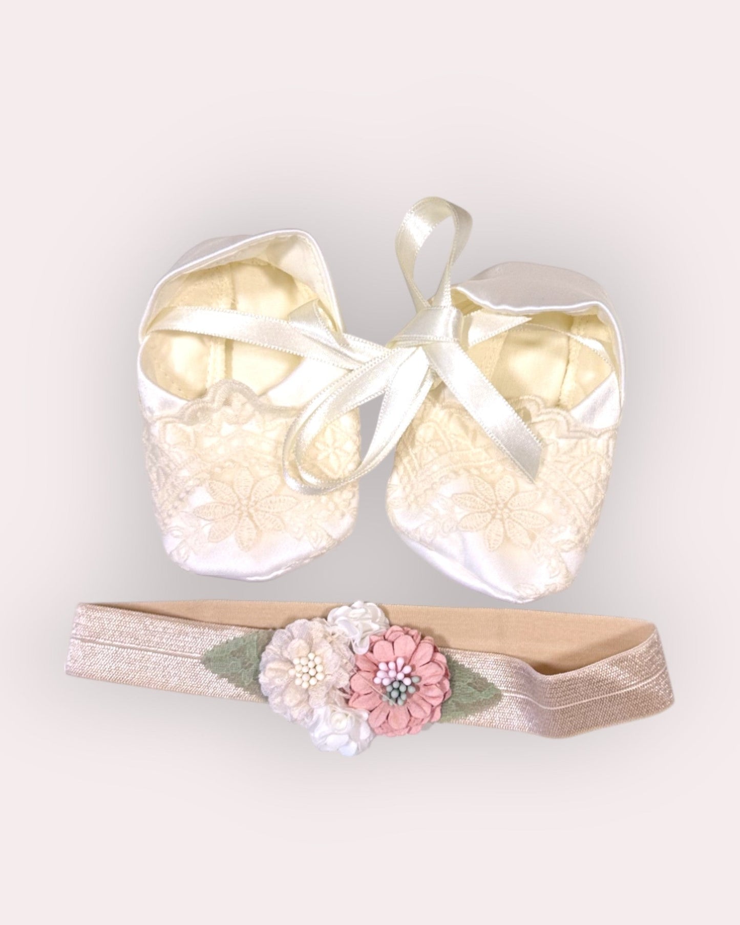 Rochita eleganta pentru bebelusi Anemona Crem - Kids Magazin