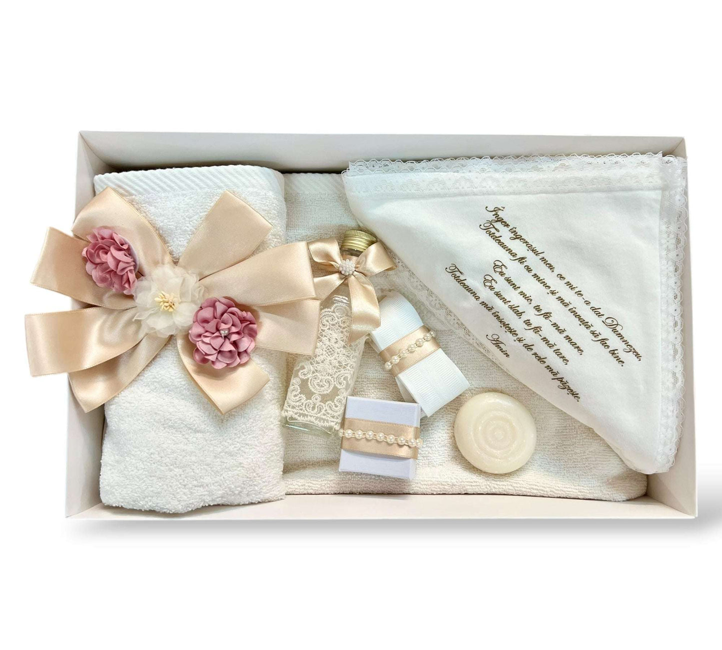 Trusou cu florii si detaii crem - Kids Magazin