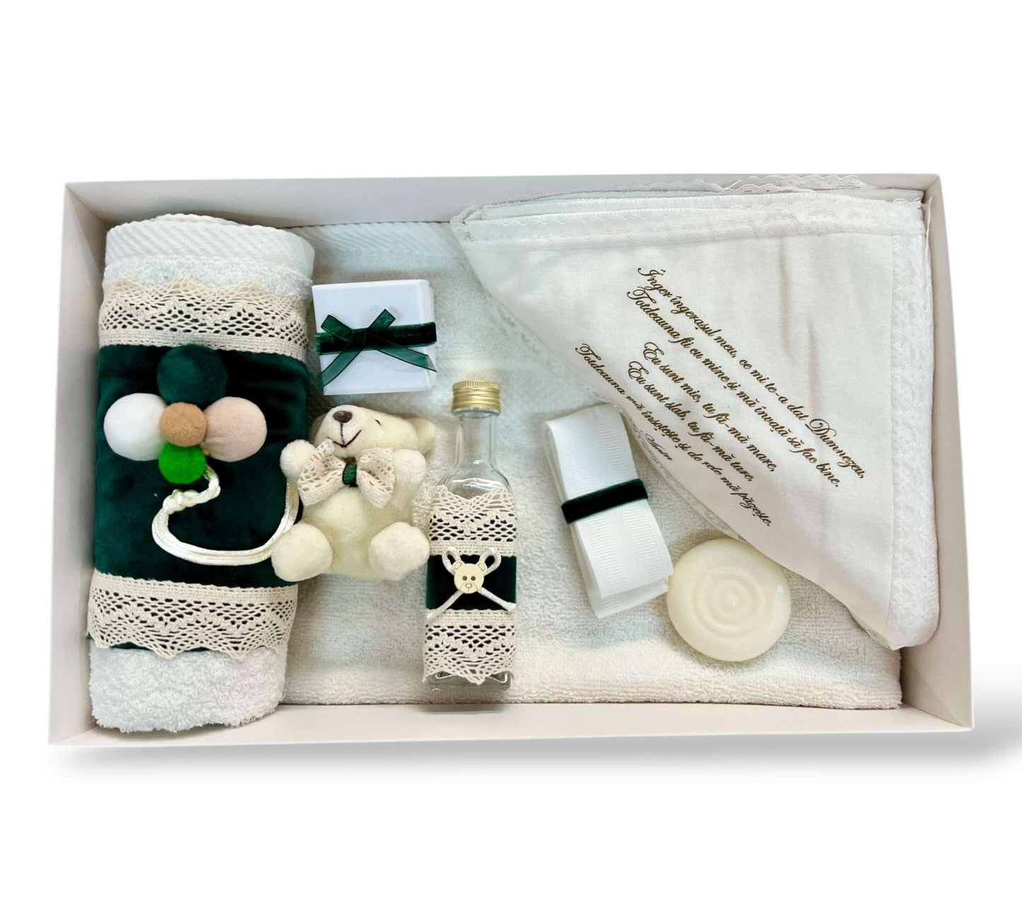 Trusou cu Ursuleț și Baloane verzi din catifea si detalii macrame - Kids Magazin