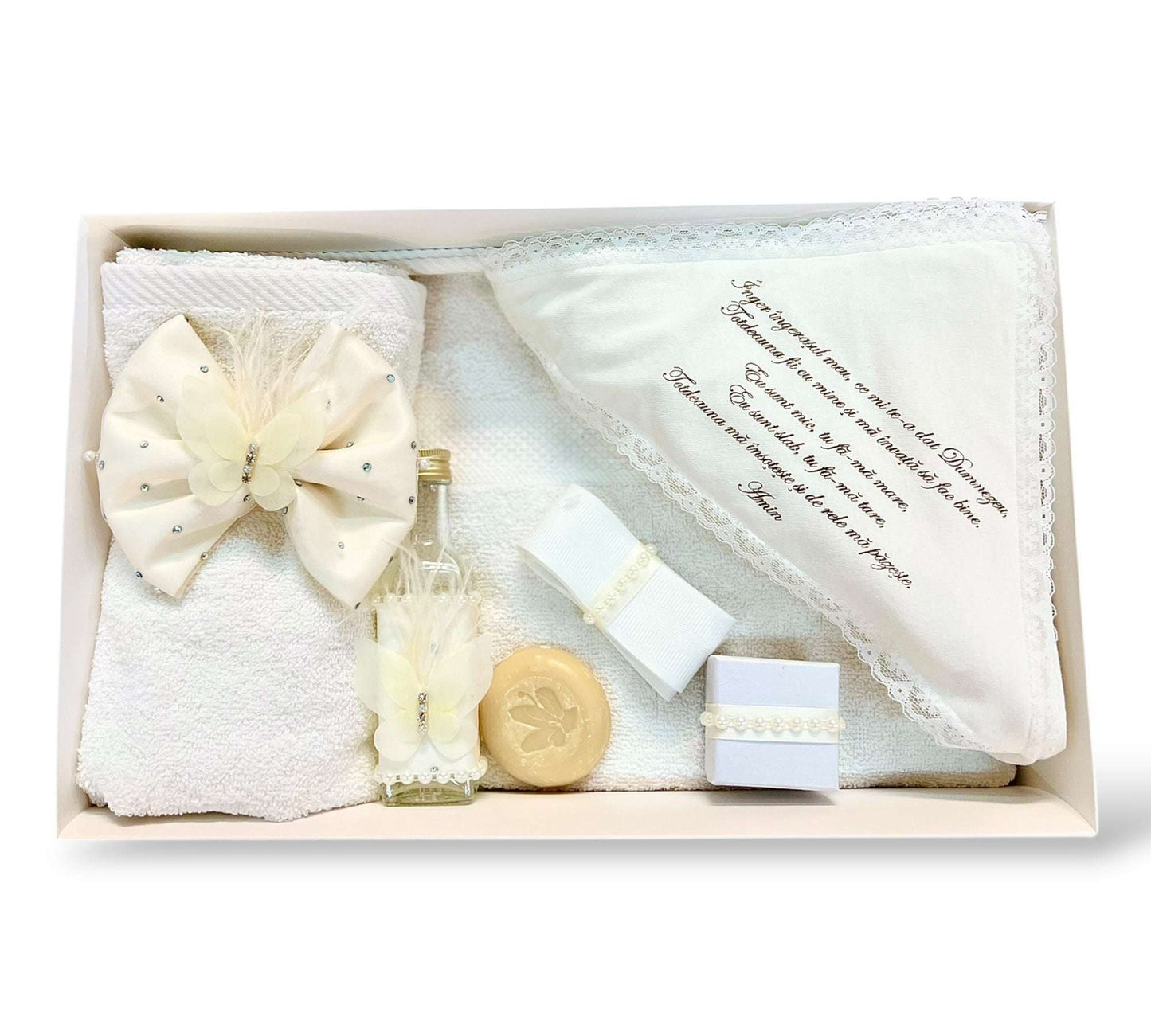 Trusou fetiță ivoire cu fluture din voal, pene și perle - Kids Magazin