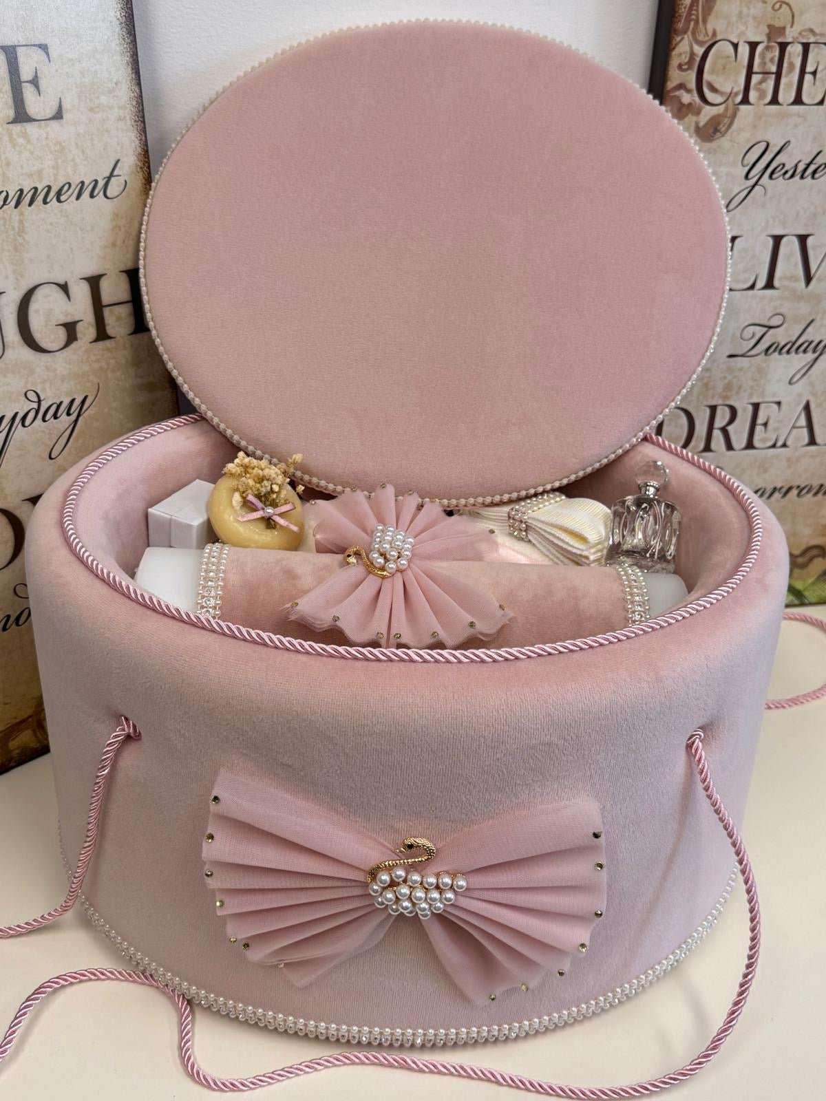 Trusou Lebădă în cufăr de catifea Roz Pudră - Kids Magazin