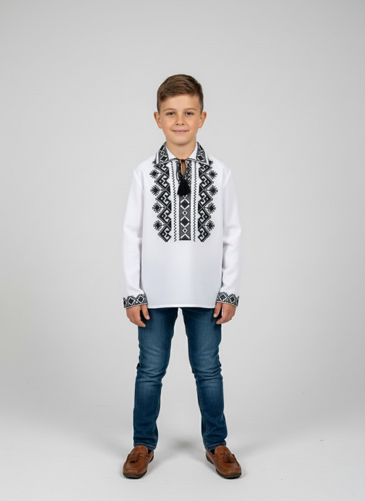 Ie pentru baieti brodata cu negru