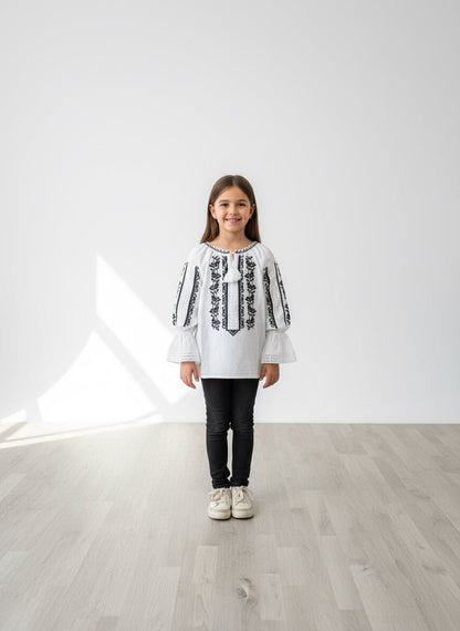 Ie pentru fete cu model floral brodat cu negru - Kids Magazin
