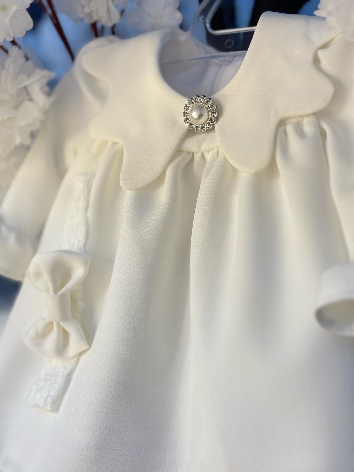 Rochita alba cu guler elegant - Kids Magazin