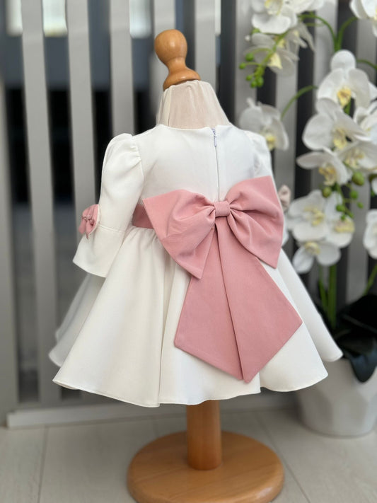 Rochiță elegantă albă cu funda roz - Kids Magazin