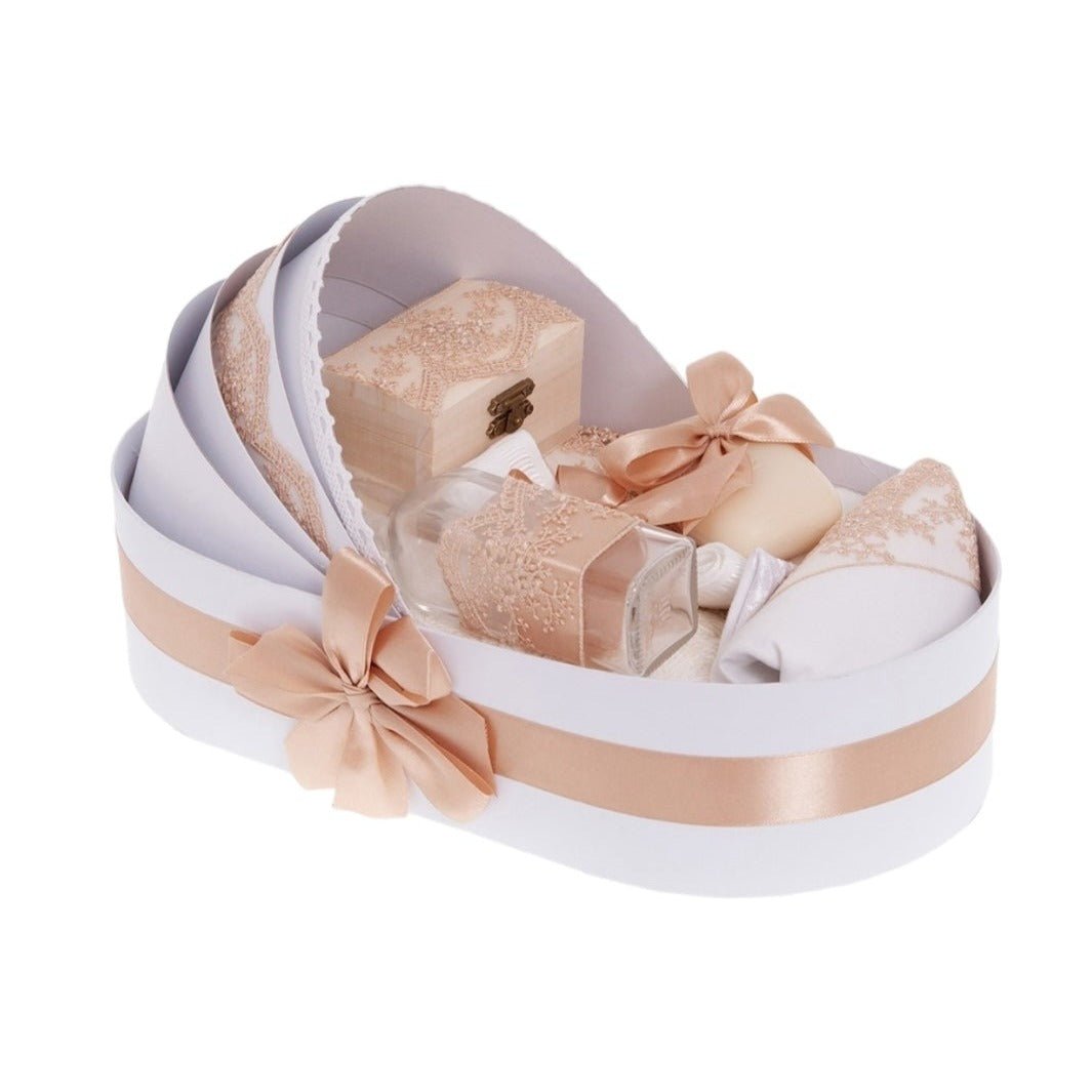 Trusou crem pentru botez tip landou - Kids Magazin