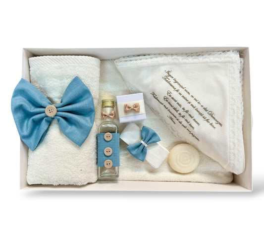 Trusou pentru botez Baietel albastru cu detalii crem - Kids Magazin