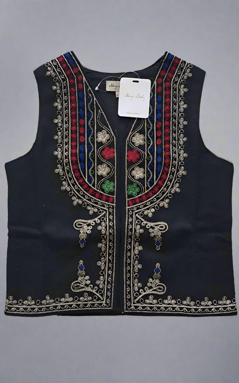 Vesta cu motive tradiționale - Kids Magazin